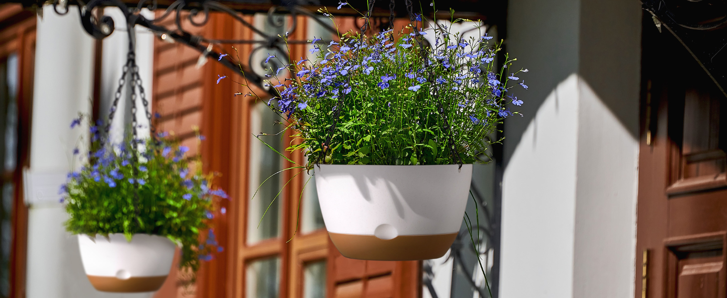 Hanging Pots for Outdoor Spaces 