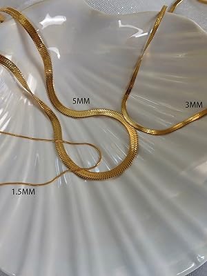 gold herringbone necklace