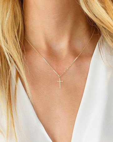 743d649c 57ff 46bc 9ce9 4d5f7bf75e0b. CR0,0,362,453 PT0 SX362 V1 Diamond Pendant Necklace for Women, Dainty Gold Necklace 18k Gold Plated Paperclip Choker Necklaces Cute Open Oval Necklaces Simple Gold Necklace Jewelry Gifts for Women Trendy