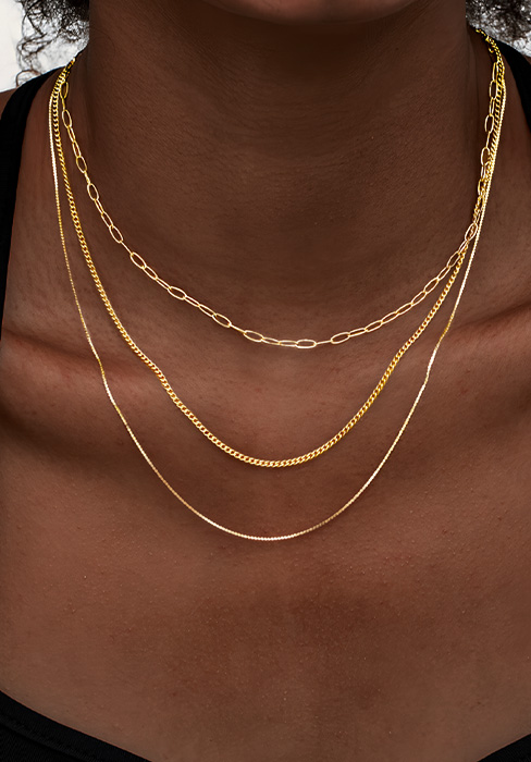 dainty gold necklace for women