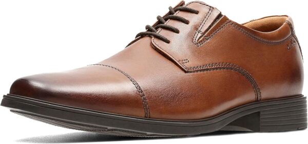 Clarks Men’s Tilden Cap Oxford