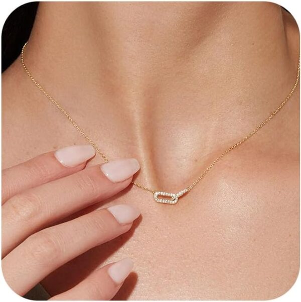 Gold Pendant Necklace for Women, Dainty Diamond Necklaces for Women Simple 14K Gold Plated Paperclip Choker Necklaces Cute Minimalist Open Oval Necklaces Gold Jewelry for Women Gifts
